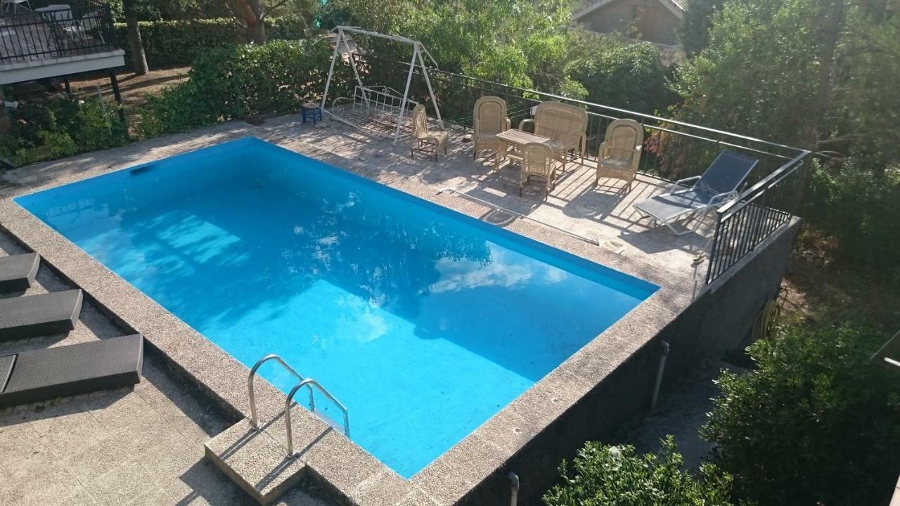 Piedra Libre Apartamentos Мансанарес-ель-Реаль Екстер'єр фото